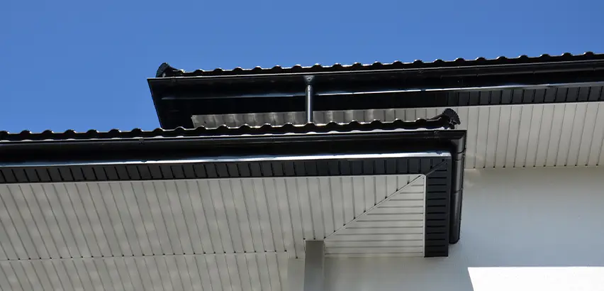 Roof Overhang Repair in Evansville
